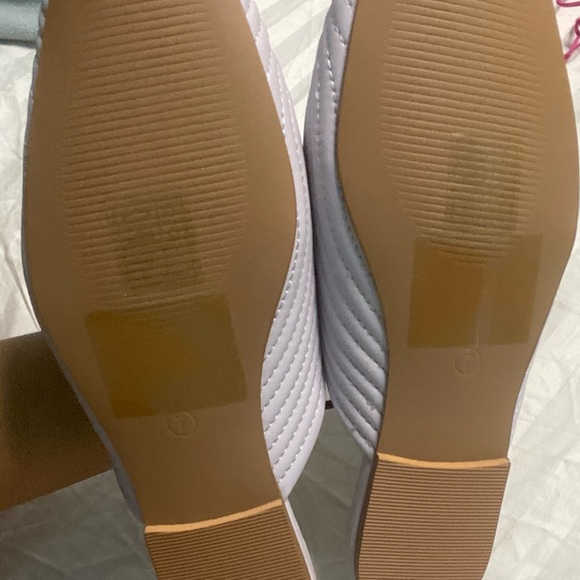 NWOT Women’s Flats - Picture 5 of 5